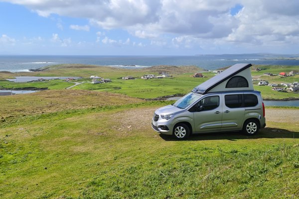 300W Solar Panel on a Campervan: Real-World Results from Our Wheelhome Vikenze III-e