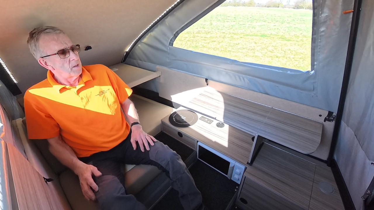 Dashaway ECTS interior with super-wide single bed