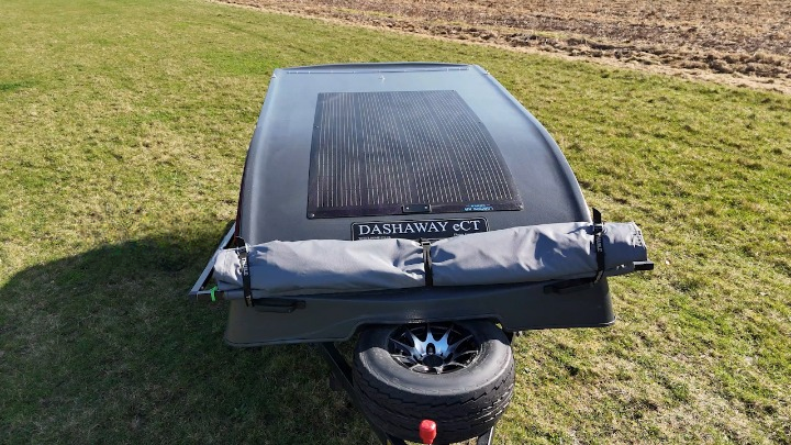 Dashaway ECT2 awning stowed