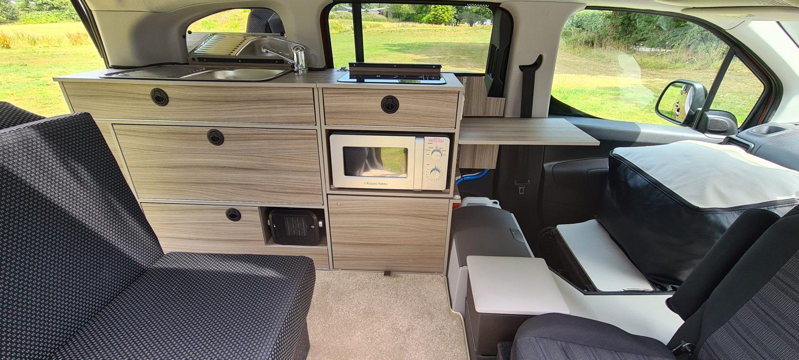 Vikenze III-e summer tour