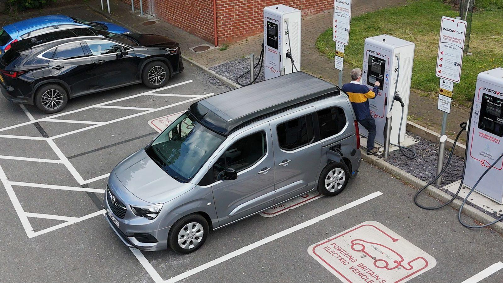 Vikenze III-e interior