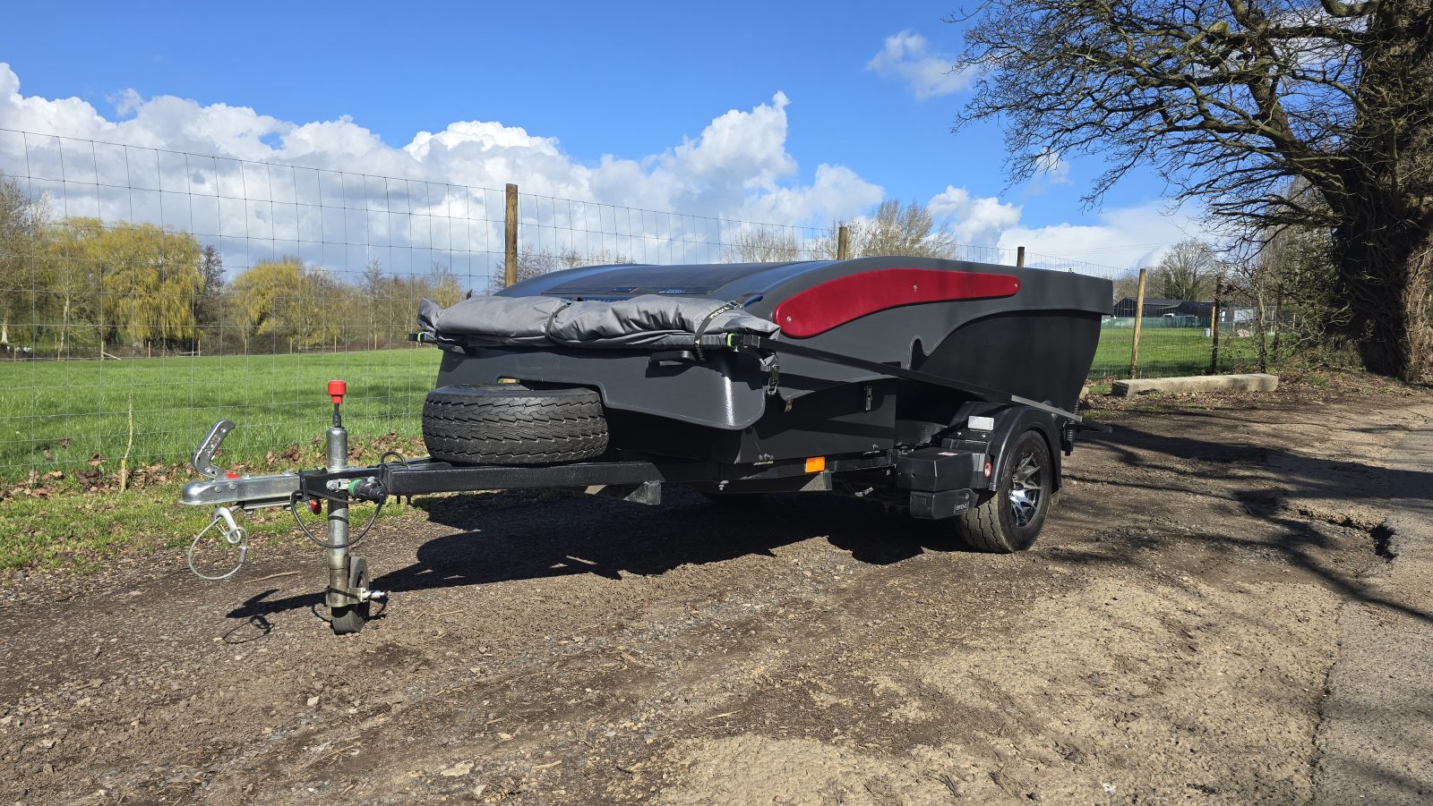 Compact road-ready profile